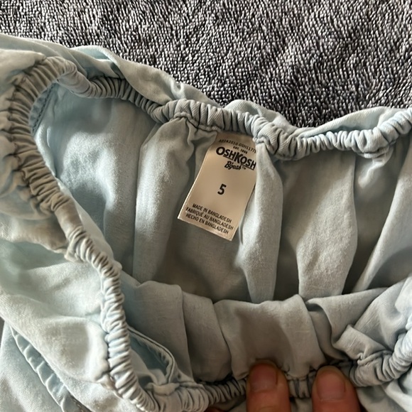 Oshkosh jumpsuit size 5 - Picture 2 of 3